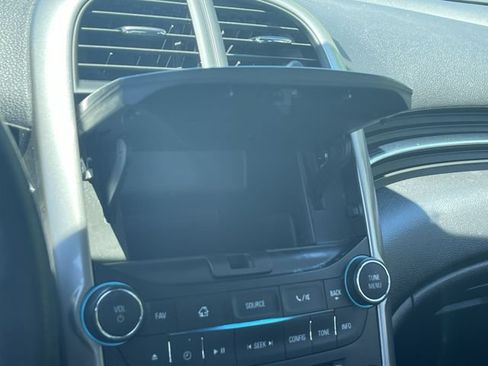 Used 2015 Chevrolet Malibu LT w/ Power Convenience Package FWD image 14