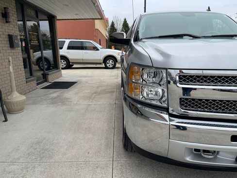 Used 2012 Chevrolet Silverado 1500 LT w/ Chrome Essentials Package image 6