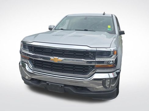 Used 2017 Chevrolet Silverado 1500 LT w/ All Star Edition AWD/4WD image 2