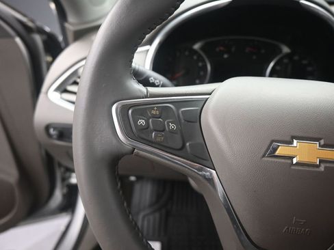 Used 2018 Chevrolet Malibu LT image 11