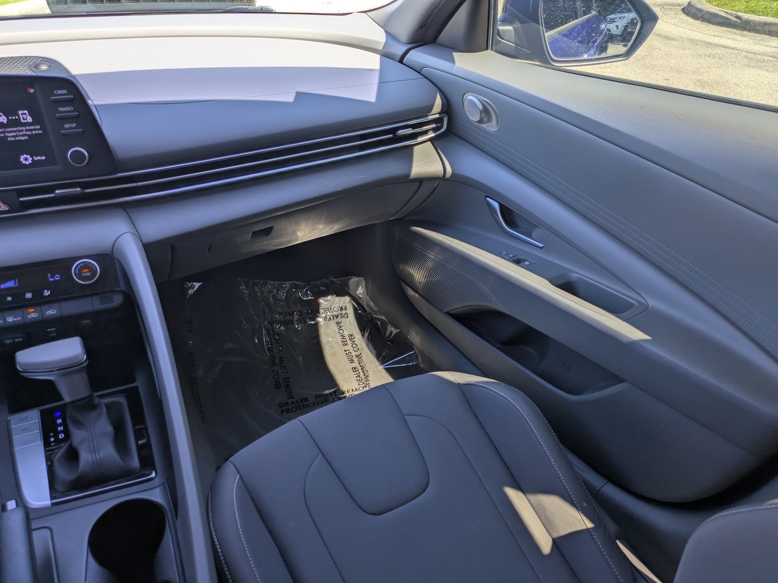 Used 2023 Hyundai Elantra SEL w/ Cargo Package FWD image 16