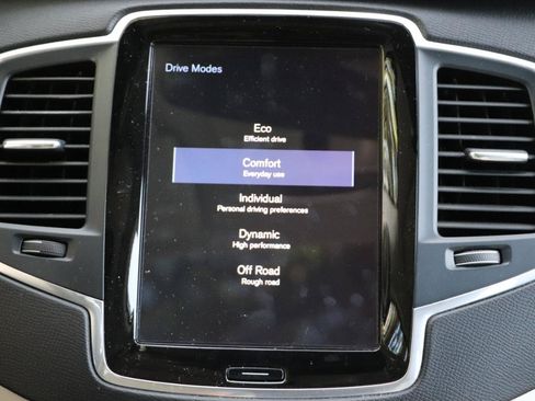 Used 2019 Volvo XC90 T6 Momentum w/ Advanced Package AWD/4WD image 15