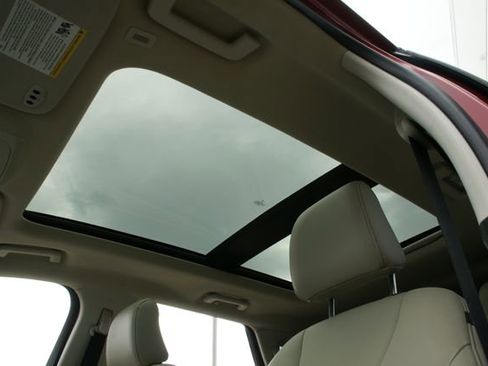 Certified 2022 Ford Edge Titanium w/ Class II Trailer Tow Package image 19