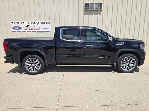 Used 2024 GMC Sierra 1500 Denali AWD/4WD image 1