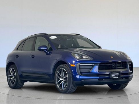 Certified 2026 Porsche Macan AWD/4WD image 10
