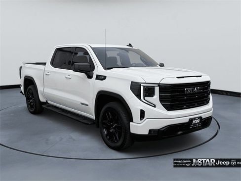 Used 2024 GMC Sierra 1500 Elevation w/ LPO, Elevation Black Package image 3