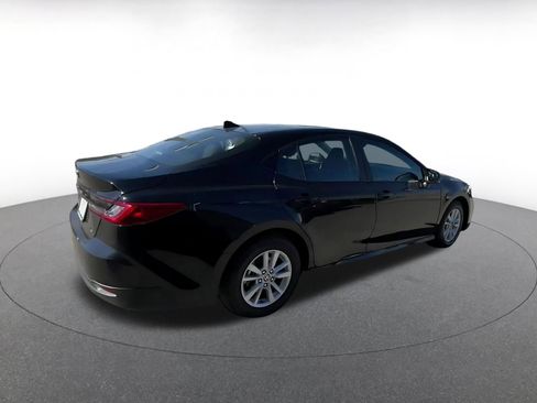 Used 2025 Toyota Camry LE image 15