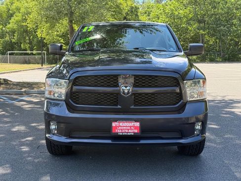 Used 2017 RAM 1500 Express AWD/4WD image 2