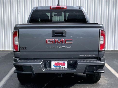 Used 2022 GMC Canyon Denali AWD/4WD image 4