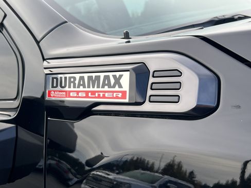 Used 2024 GMC Sierra 3500 AT4 w/ AT4 Premium Plus Package image 10