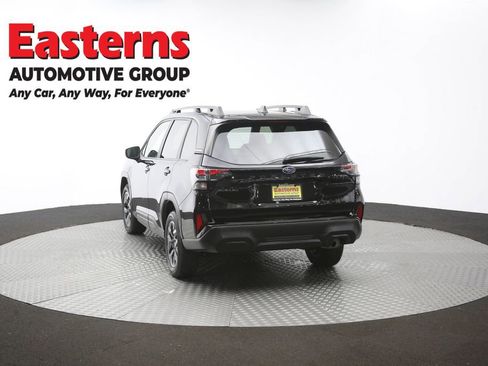 Used 2025 Subaru Forester Premium AWD/4WD image 37