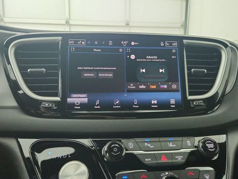 New 2027 Chrysler Pacifica LX FWD image 23