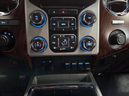 Used 2013 Ford F350 Lariat w/ Lariat Interior Pkg image 56