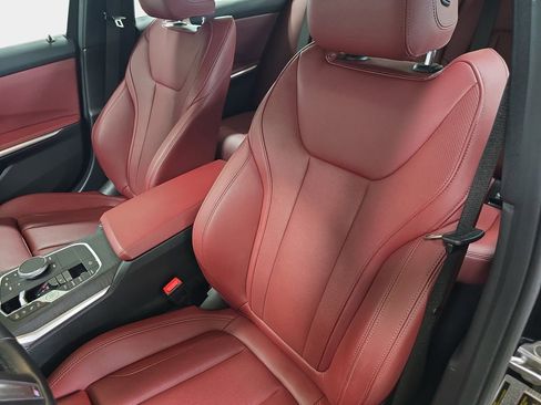 Certified 2023 BMW 330i Sedan w/ M Sport Package image 17