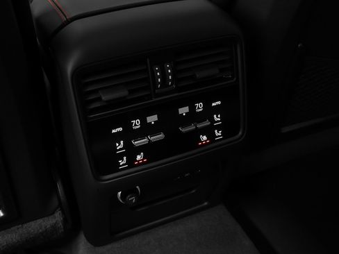 Certified 2025 Porsche Cayenne GTS AWD/4WD image 43
