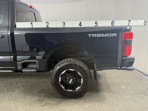 Used 2026 Ford F350 Platinum w/ Tremor Off-Road Package AWD/4WD image 5