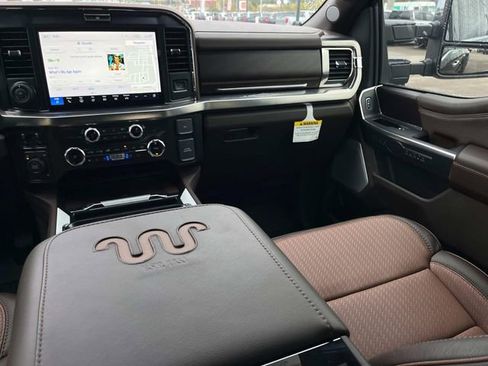 Used 2025 Ford F450 King Ranch w/ Chrome Package image 16