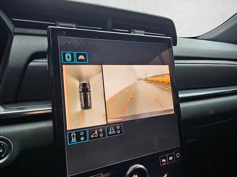 Used 2025 GMC Terrain Elevation w/ Technology Package II image 25