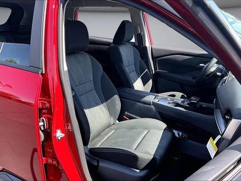 New 2026 Nissan Rogue SV FWD image 9