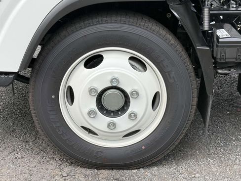 New 2025 Chevrolet Low Cab Forward 5500 XD image 7