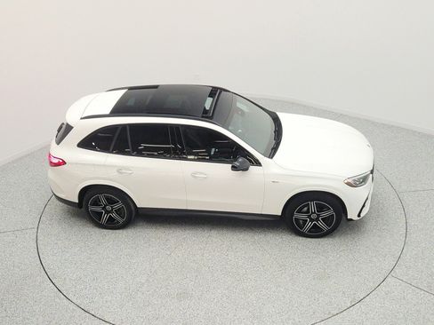Used 2025 Mercedes-Benz GLC 350e 4MATIC image 26