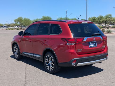 Used 2016 Mitsubishi Outlander SE FWD image 3