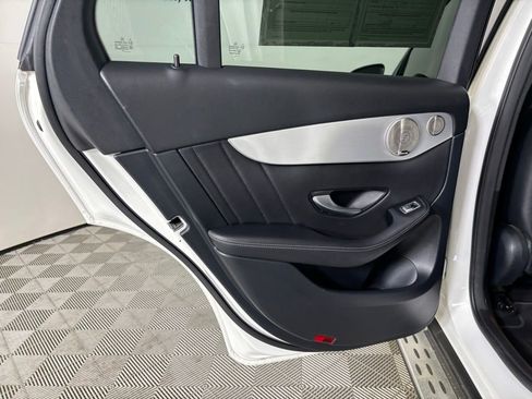 Used 2021 Mercedes-Benz GLC 300 image 21