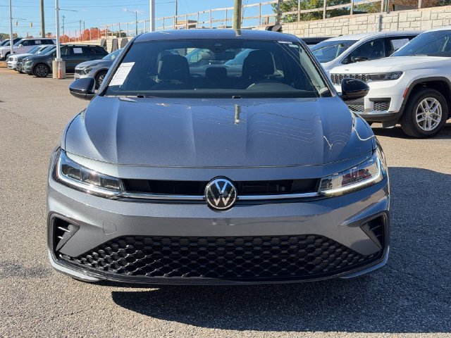 Used 2025 Volkswagen Jetta Sport FWD image 8