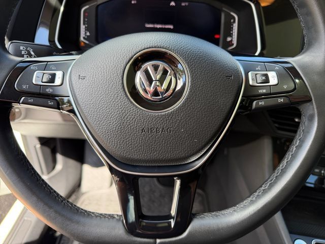 Used 2020 Volkswagen Jetta SEL Premium FWD image 19