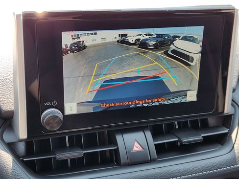 Certified 2025 Toyota RAV4 XLE AWD/4WD image 15