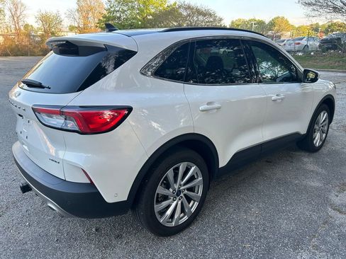 Used 2022 Ford Escape Titanium w/ Titanium Elite Package image 6