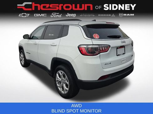 Used 2024 Jeep Compass Latitude AWD/4WD image 7