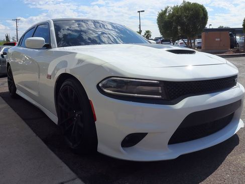 Used 2018 Dodge Charger R/T image 18