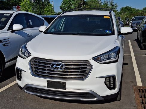 Used 2018 Hyundai Santa Fe SE w/ SE Premium Package 02 AWD/4WD image 4