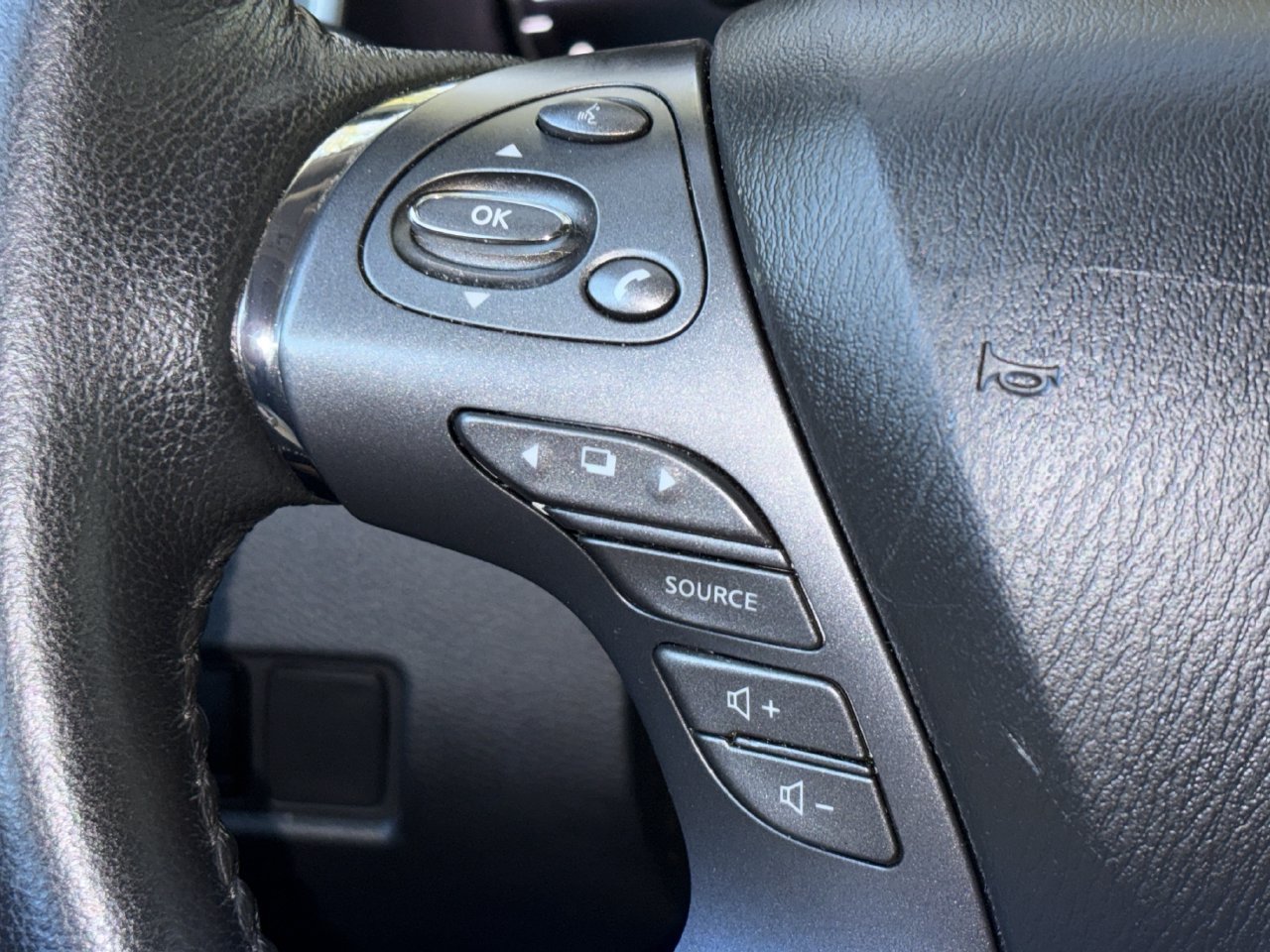 Used 2023 Nissan Murano SL w/ SL Moonroof Package AWD/4WD image 16