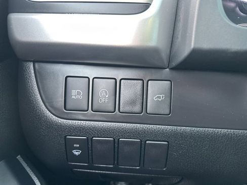 Used 2019 Toyota Highlander XLE image 26