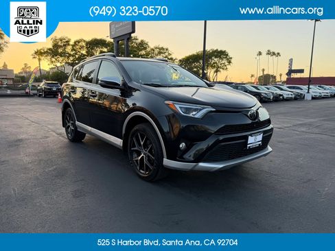 Used 2016 Toyota RAV4 SE w/ Advanced Technology Package AWD/4WD image 3