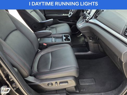 Used 2024 Honda Odyssey Sport image 13