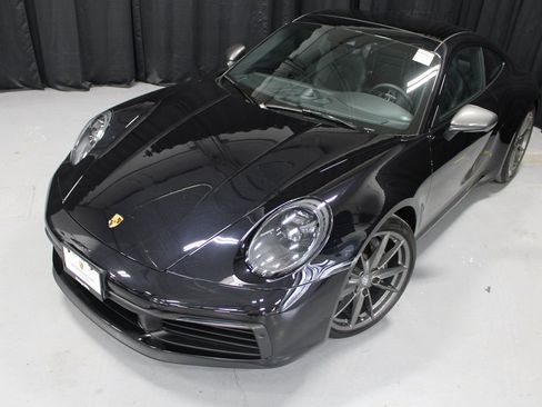 Certified 2024 Porsche 911 Carrera T image 13