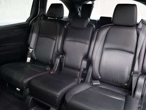 Used 2023 Honda Odyssey Sport image 32