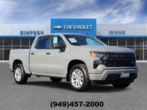 Used 2025 Chevrolet Silverado 1500 Custom image 1
