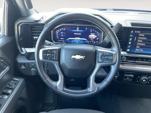 Used 2026 Chevrolet Silverado 1500 LT AWD/4WD image 12
