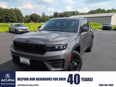 Used 2025 Jeep Grand Cherokee Altitude