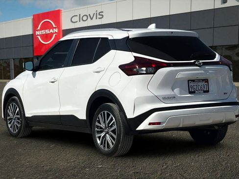 Used 2023 Nissan Kicks SV FWD image 7
