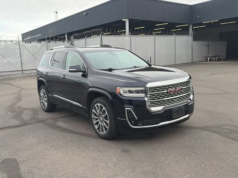 Used 2021 GMC Acadia Denali w/ Denali Ultimate Package AWD/4WD image 1