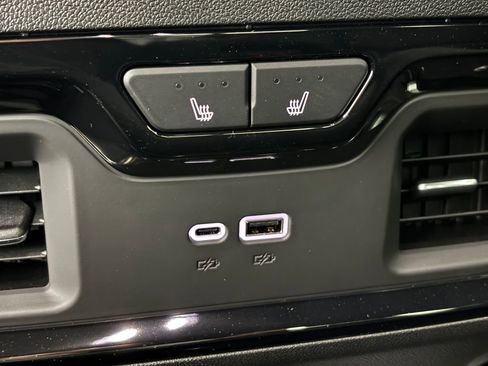 New 2025 GMC Sierra 1500 AT4 w/ AT4 Premium Package image 49