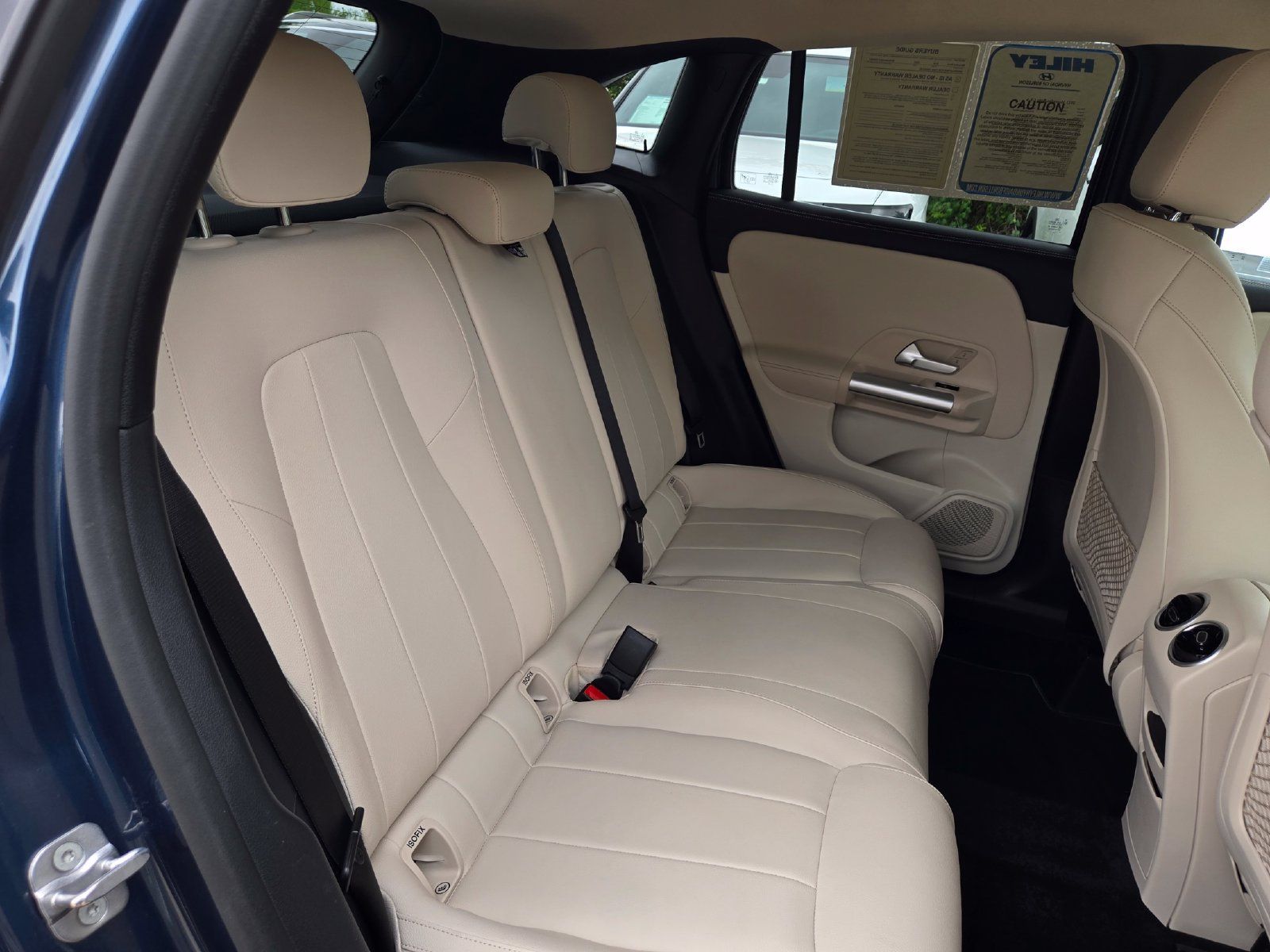 Used 2023 Mercedes-Benz GLA 250 image 27