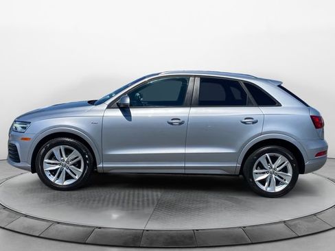 Used 2018 Audi Q3 2.0T Premium w/ Convenience Package AWD/4WD image 2
