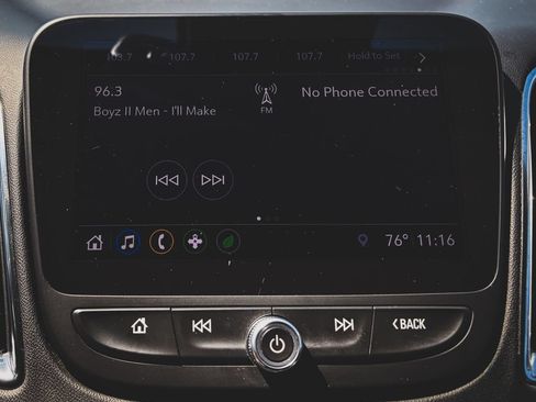 Used 2019 Chevrolet Malibu Hybrid w/ Leather Package FWD image 12