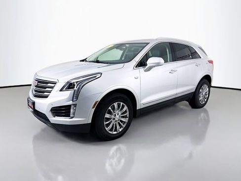 Used 2019 Cadillac XT5 Luxury image 3